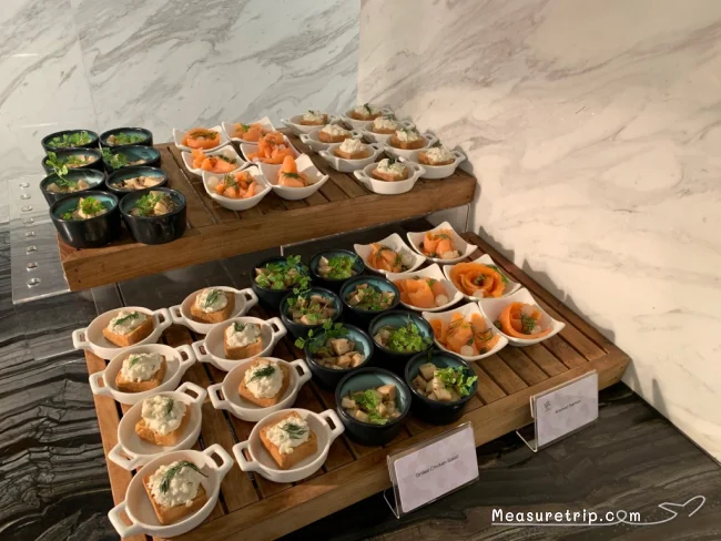 【シンガポール マリオット タン プラザ ホテル】食事も充実のエグゼクティブラウンジ「Mクラブラウンジ」をレポート!