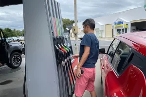 [Australia] How to use gas stations